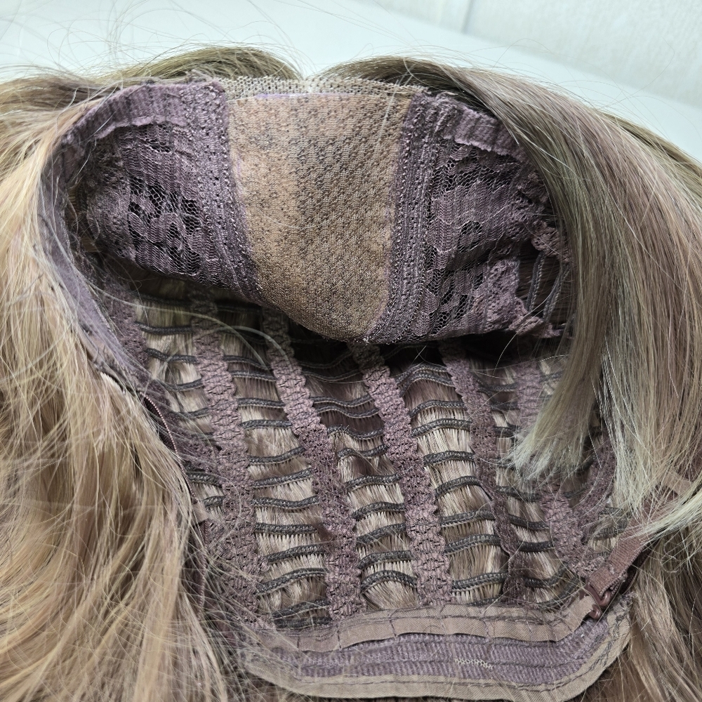 Pinkish Blonde 26 Inch Wave Wig - Picture 13 of 13